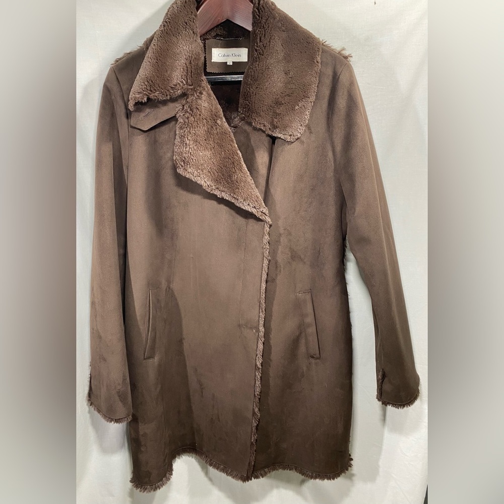 Calvin Klein Women’s Faux Fur Coat, Size L.